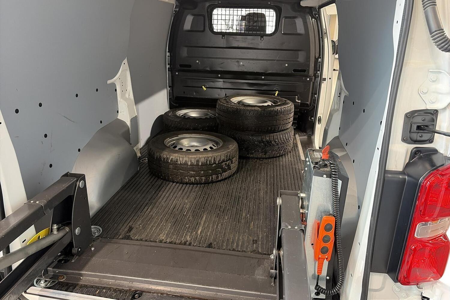 Toyota Proace vaihtoauto