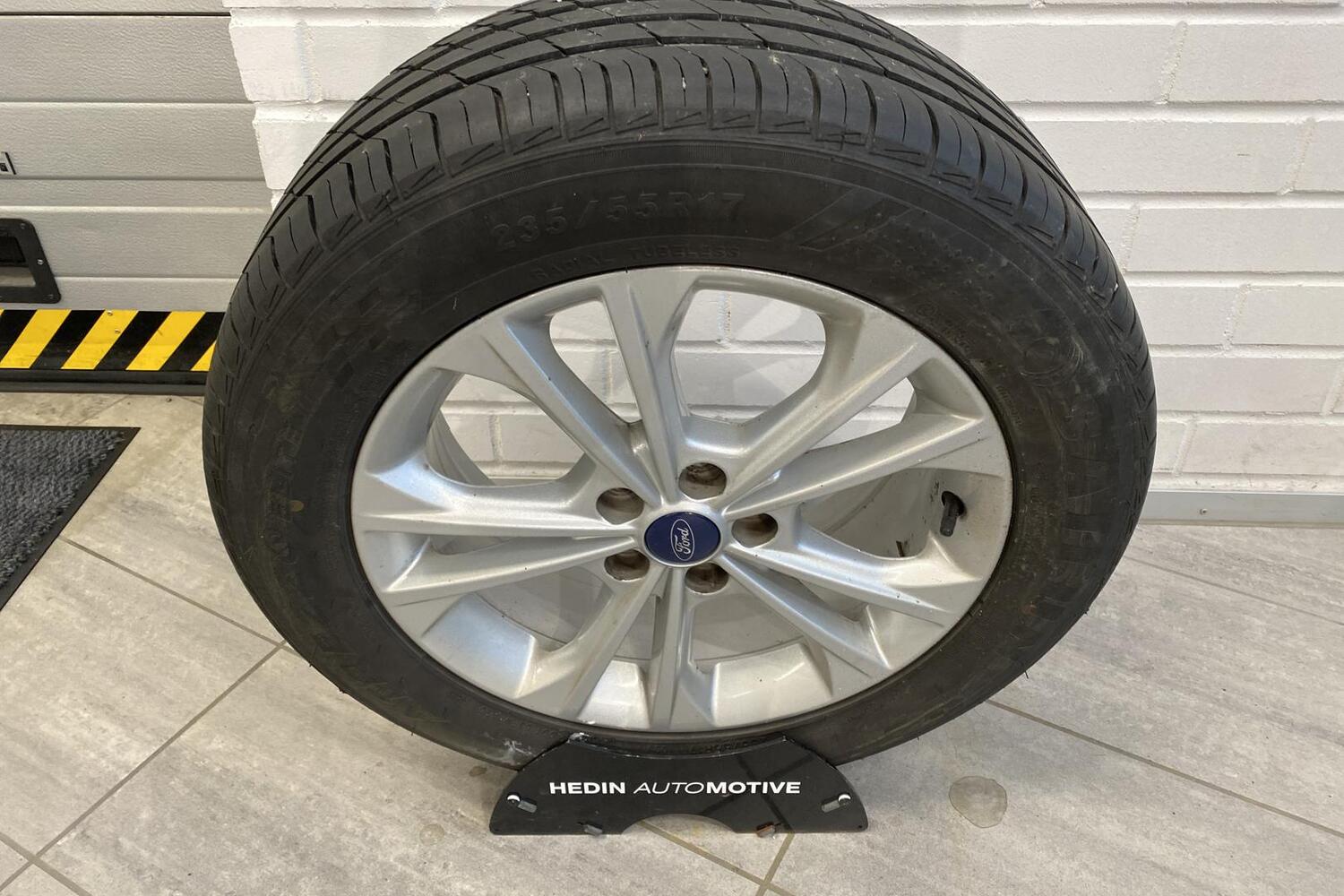 Ford Kuga vaihtoauto