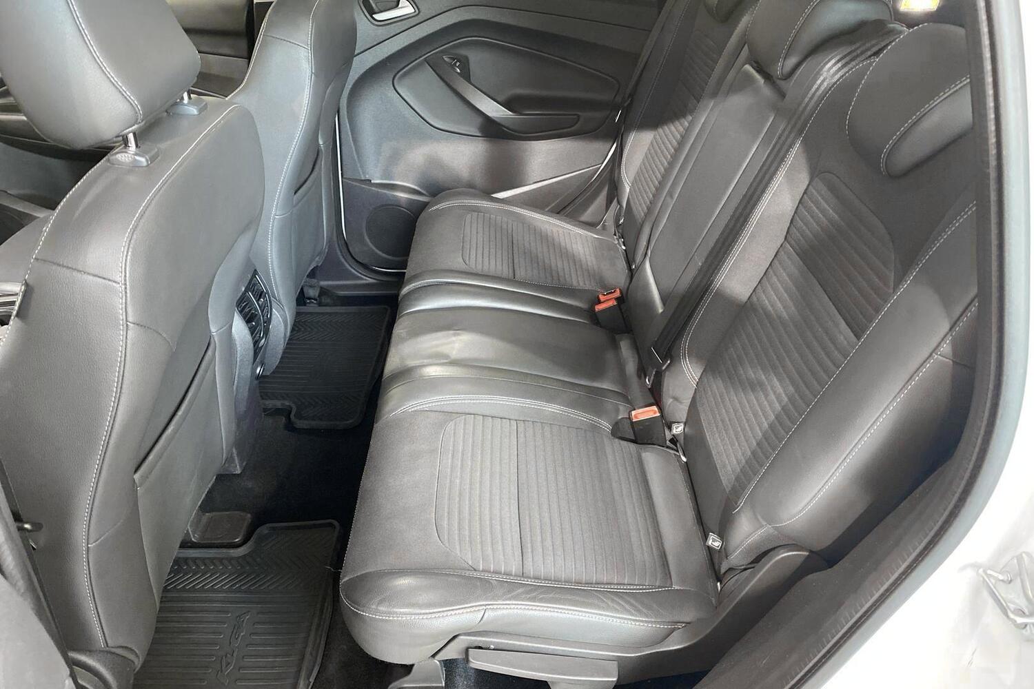 Ford Kuga vaihtoauto