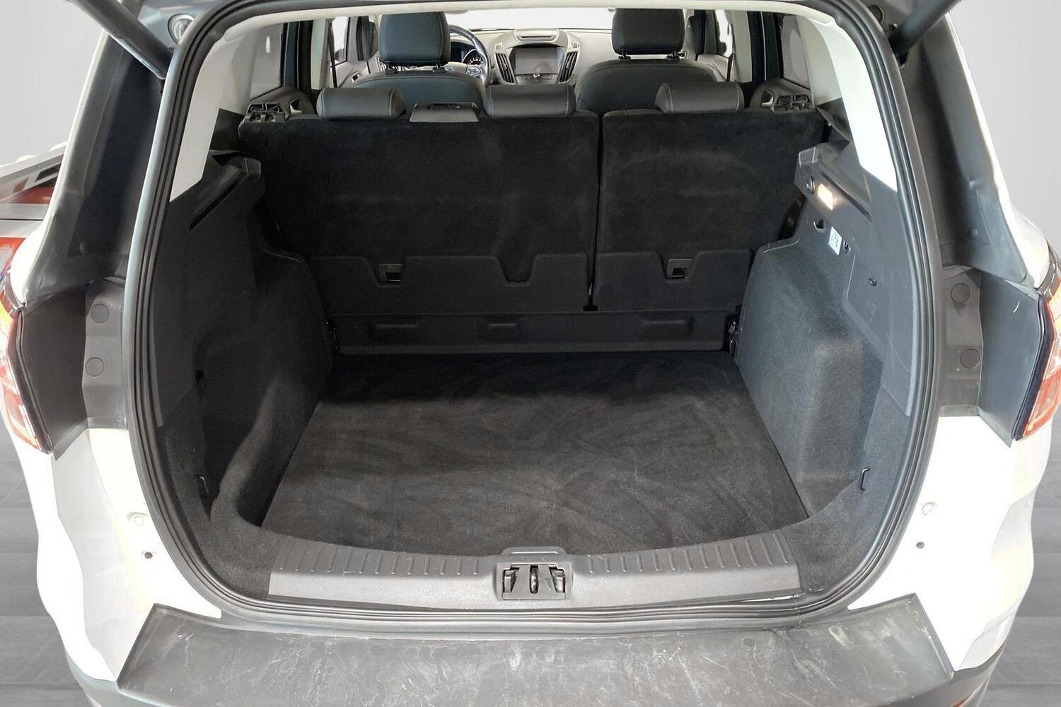 Ford Kuga vaihtoauto