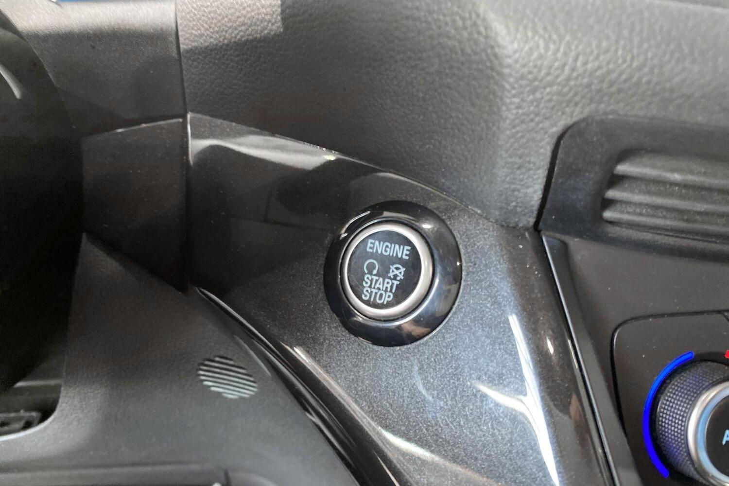 Ford Kuga vaihtoauto
