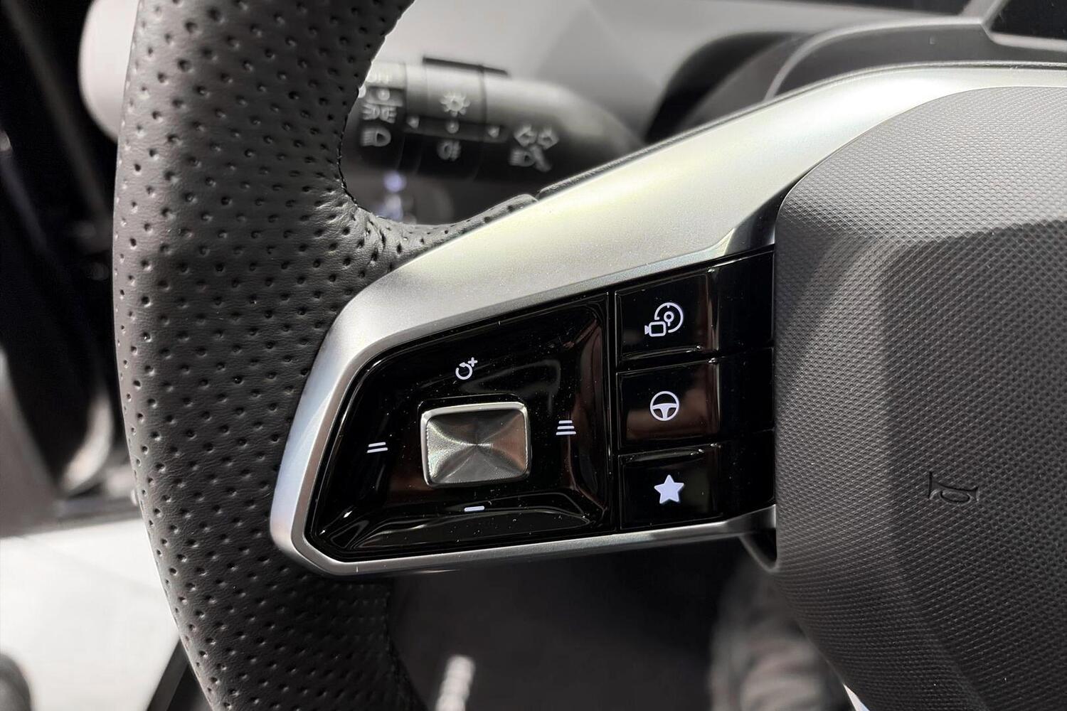 MG MGS5 EV vaihtoauto