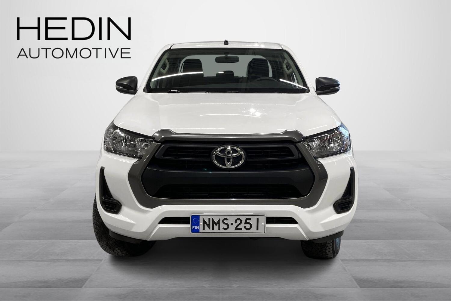 Toyota Hilux vaihtoauto
