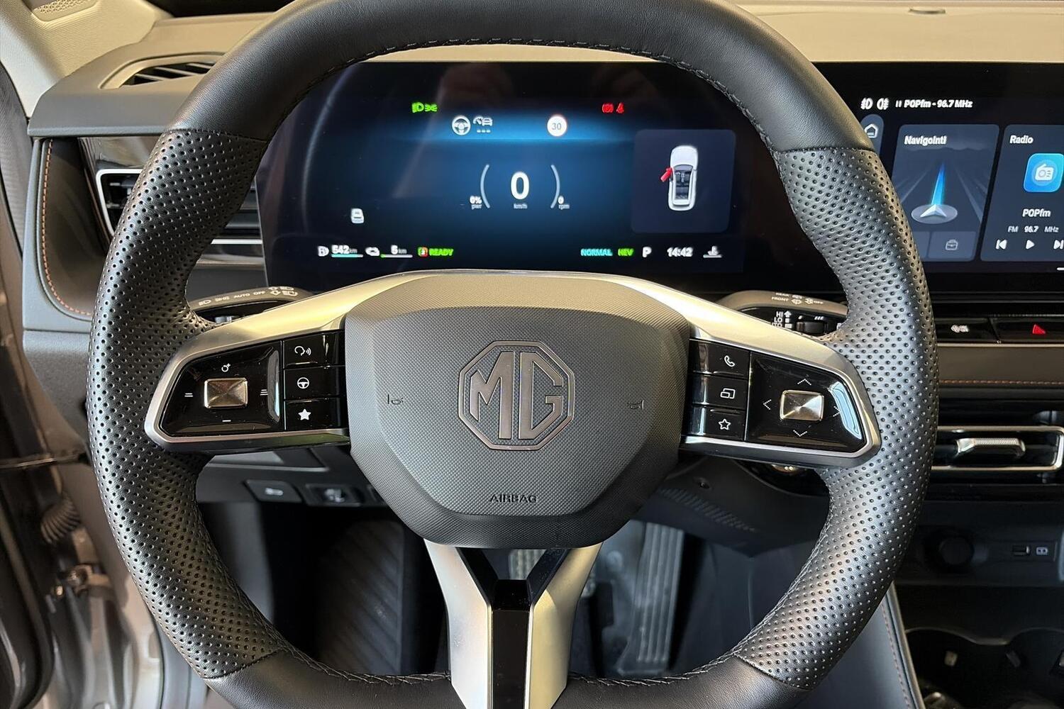 MG HS vaihtoauto