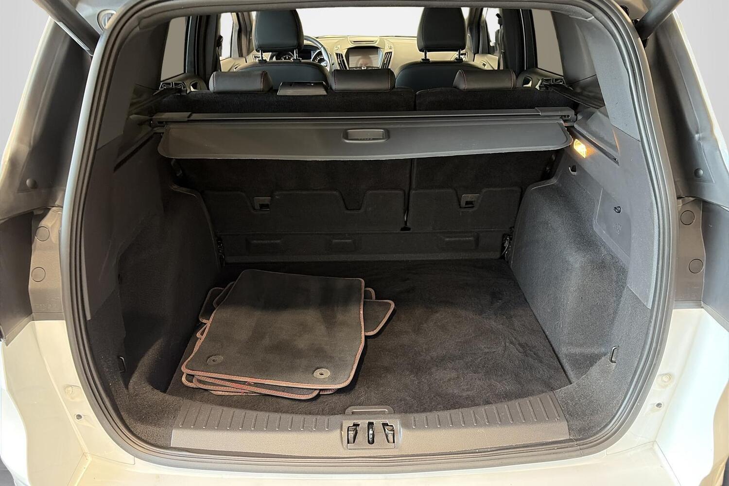 Ford Kuga vaihtoauto