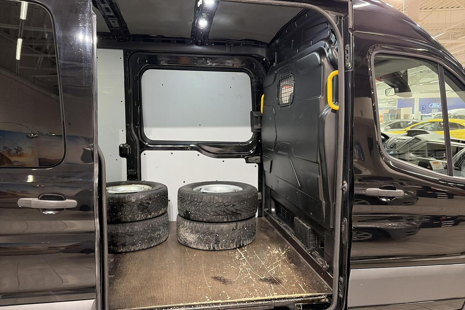 Ford Transit vaihtoauto