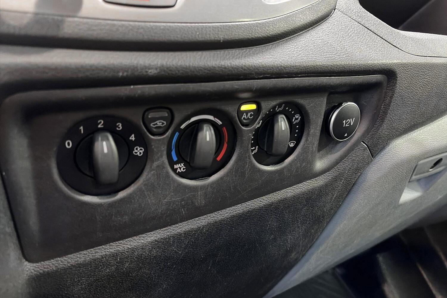Ford Transit vaihtoauto