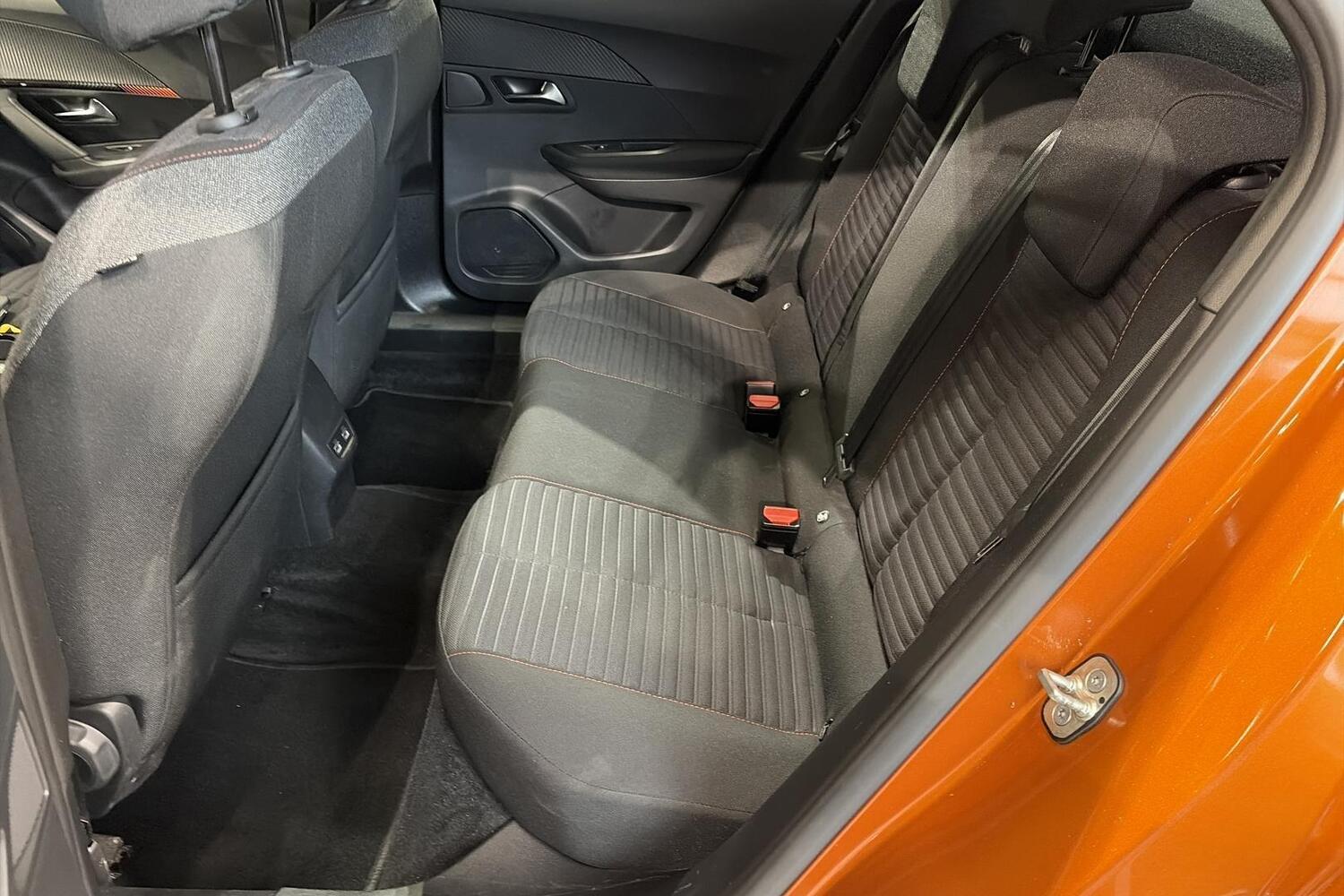 Peugeot e-2008 vaihtoauto