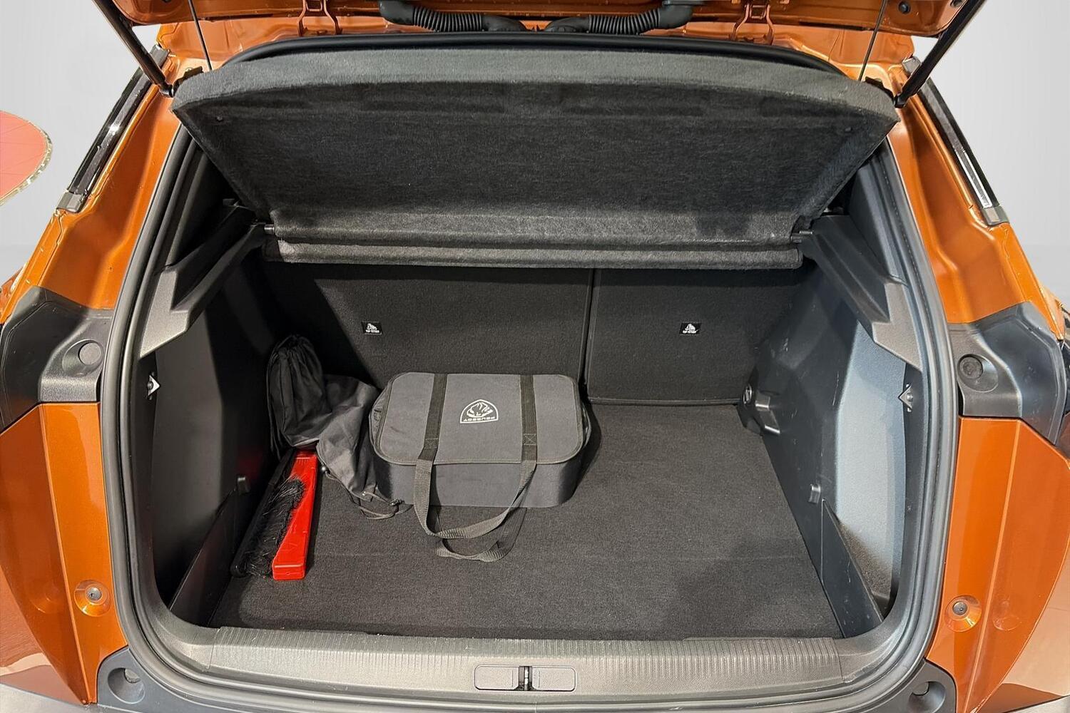 Peugeot e-2008 vaihtoauto