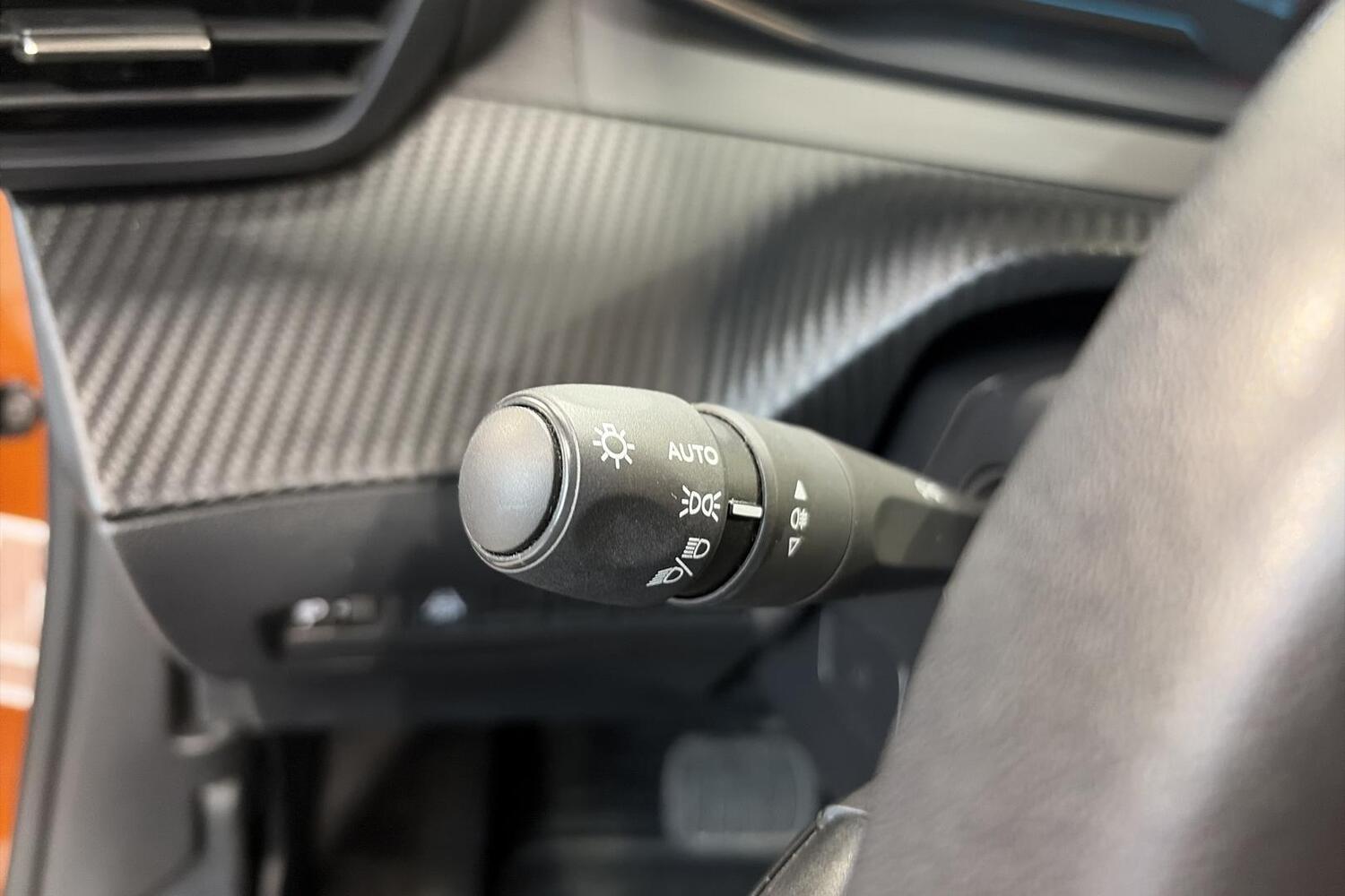 Peugeot e-2008 vaihtoauto