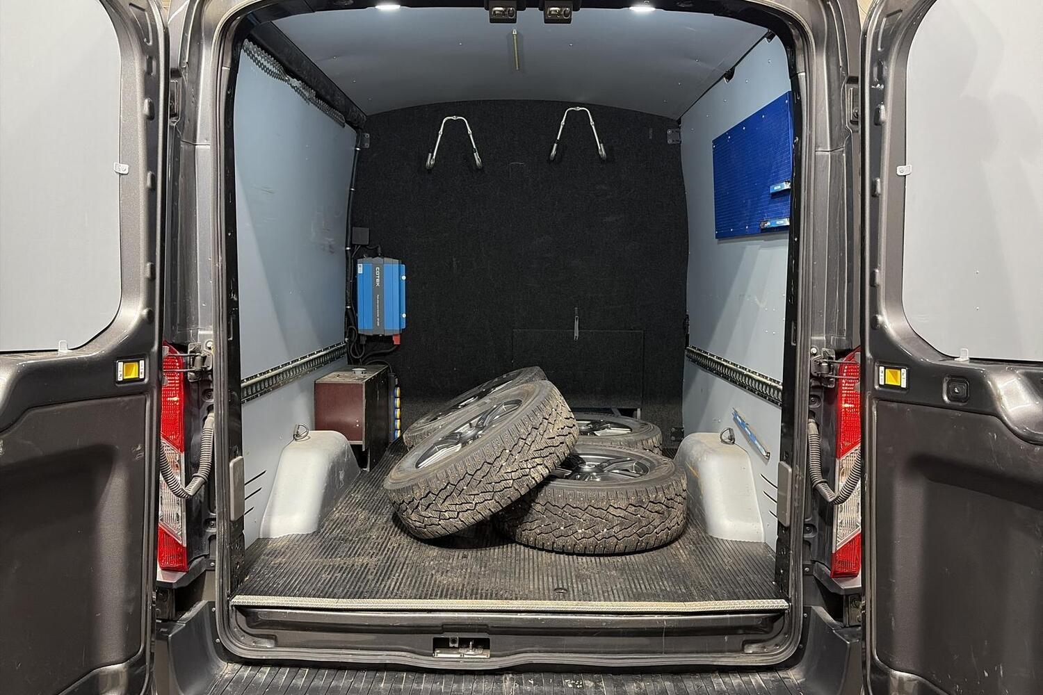 Ford Transit vaihtoauto