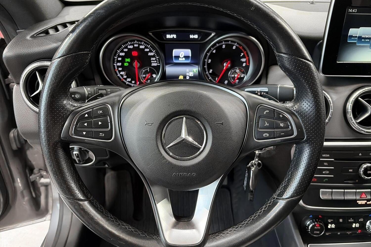 Mercedes-Benz CLA-sarja vaihtoauto