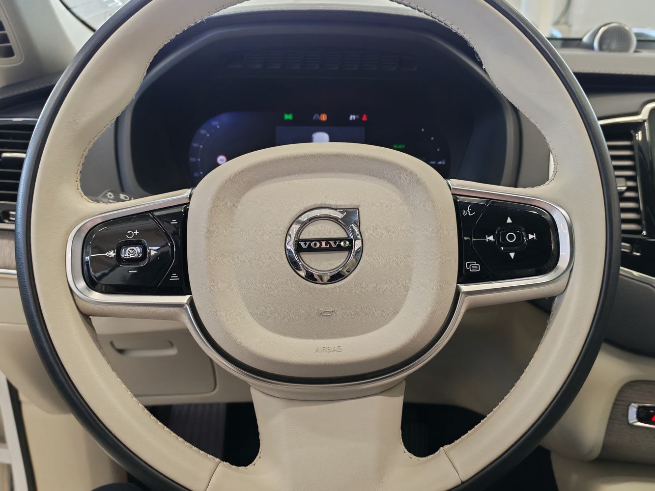 Volvo XC90 vaihtoauto