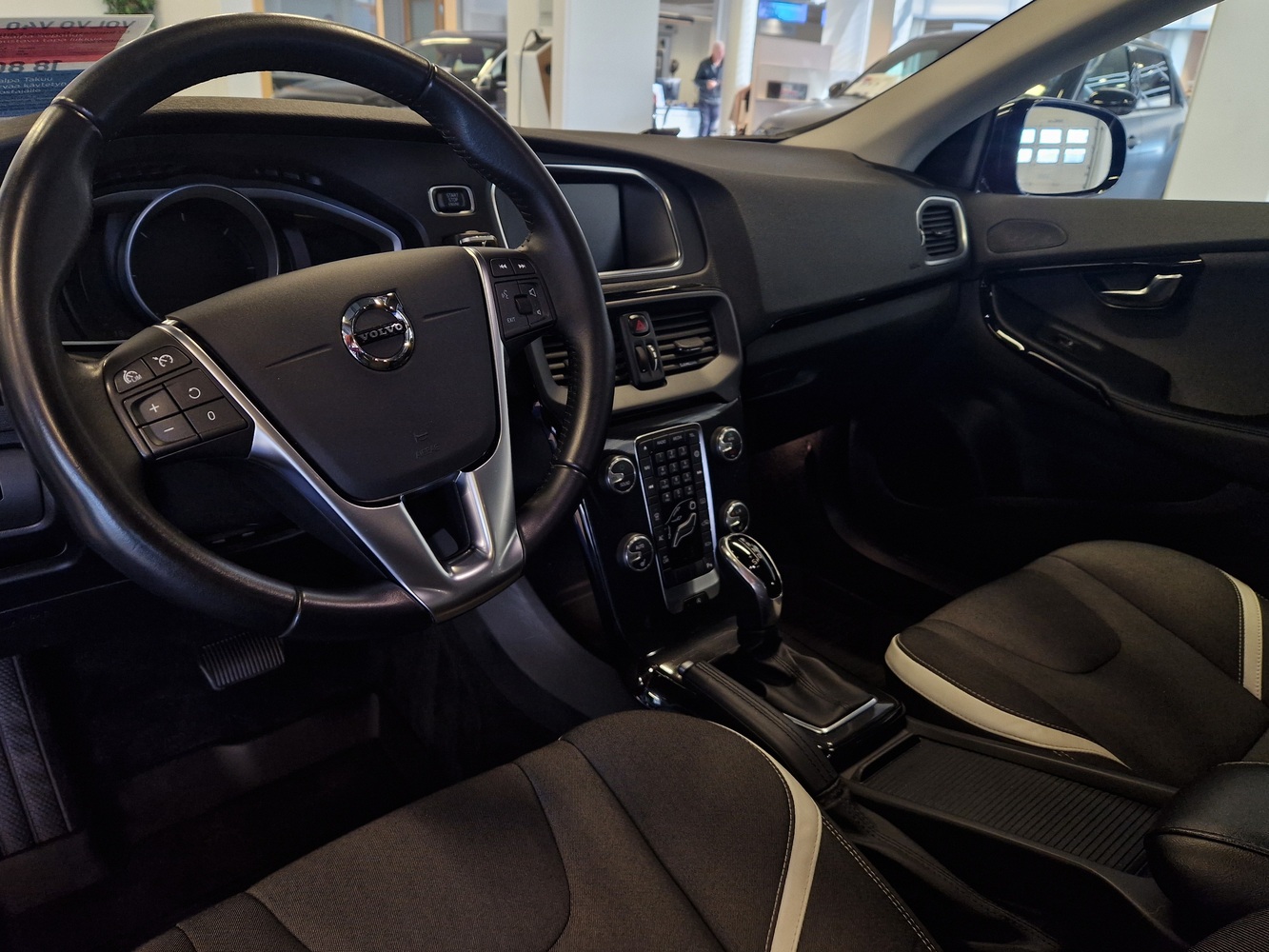 Volvo V40 vaihtoauto