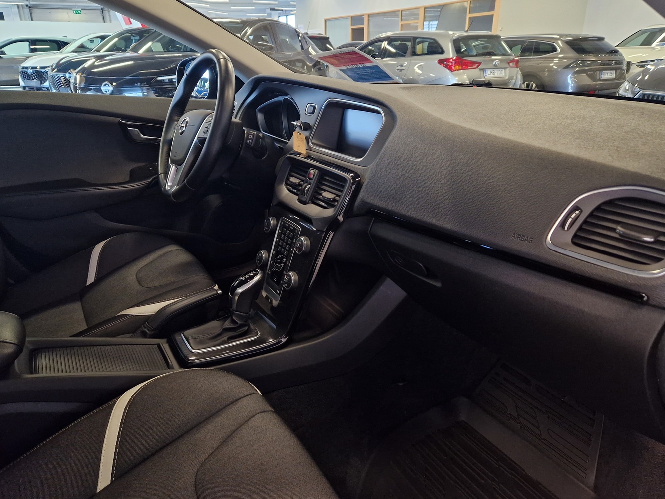 Volvo V40 vaihtoauto
