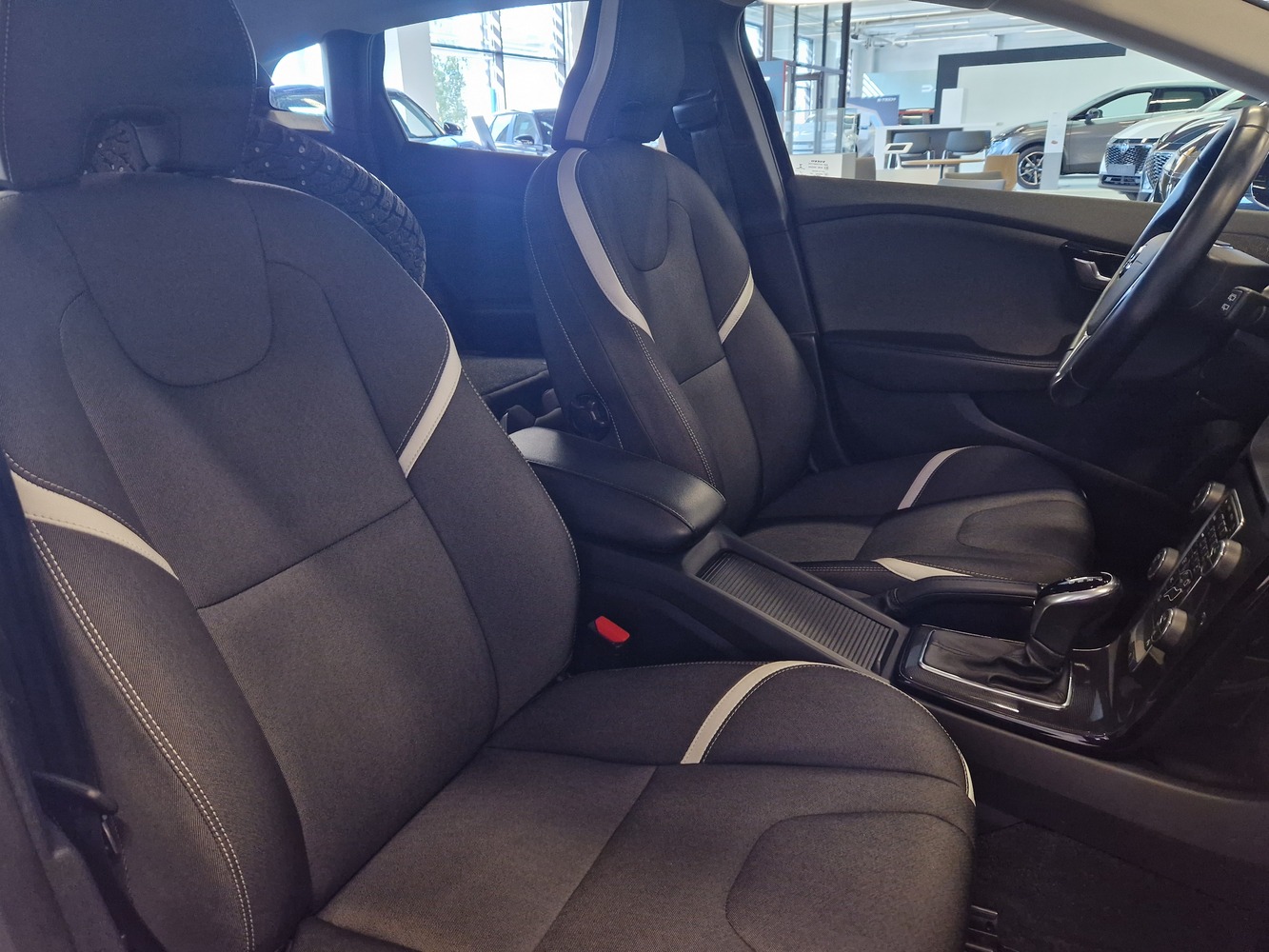 Volvo V40 vaihtoauto