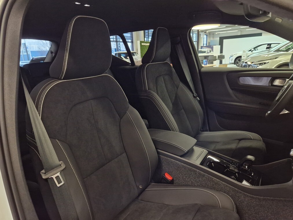 Volvo EX40 vaihtoauto