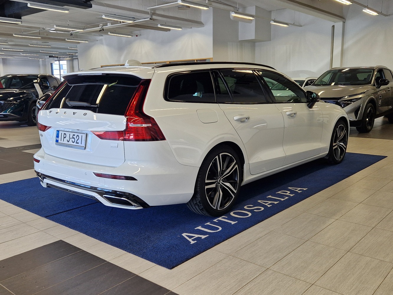 Volvo V60 vaihtoauto