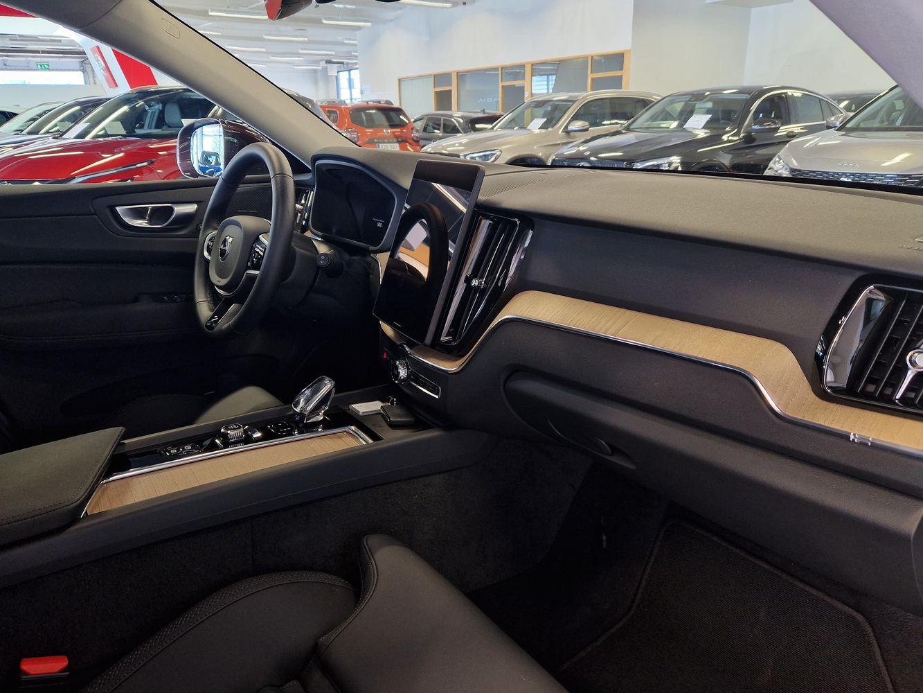 Volvo XC60 vaihtoauto