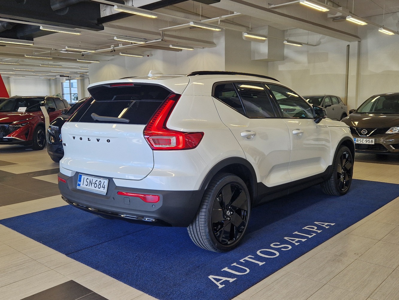 Volvo EX40 vaihtoauto