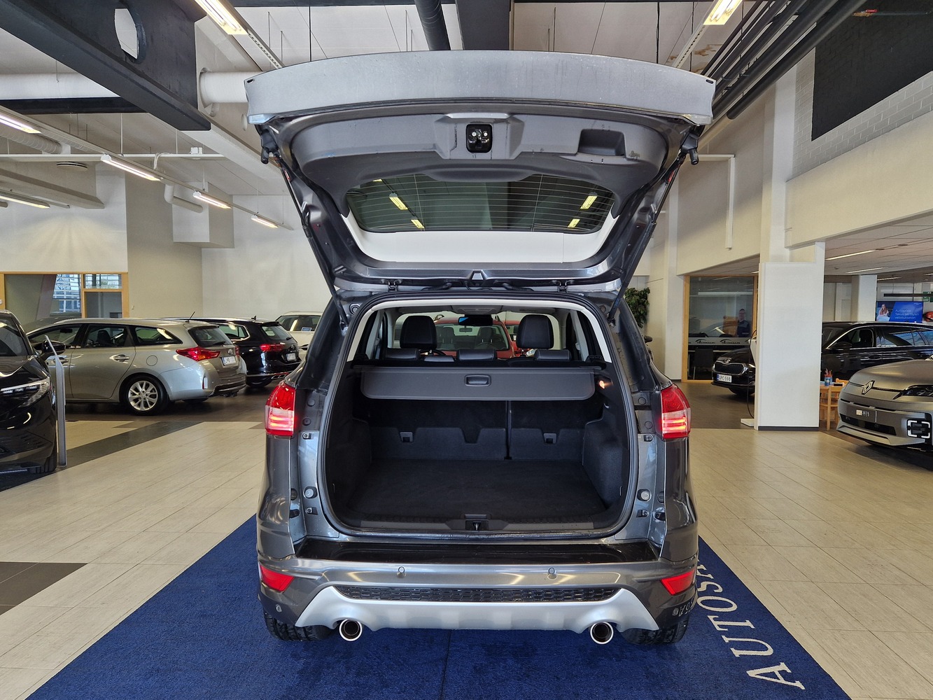 Ford Kuga vaihtoauto