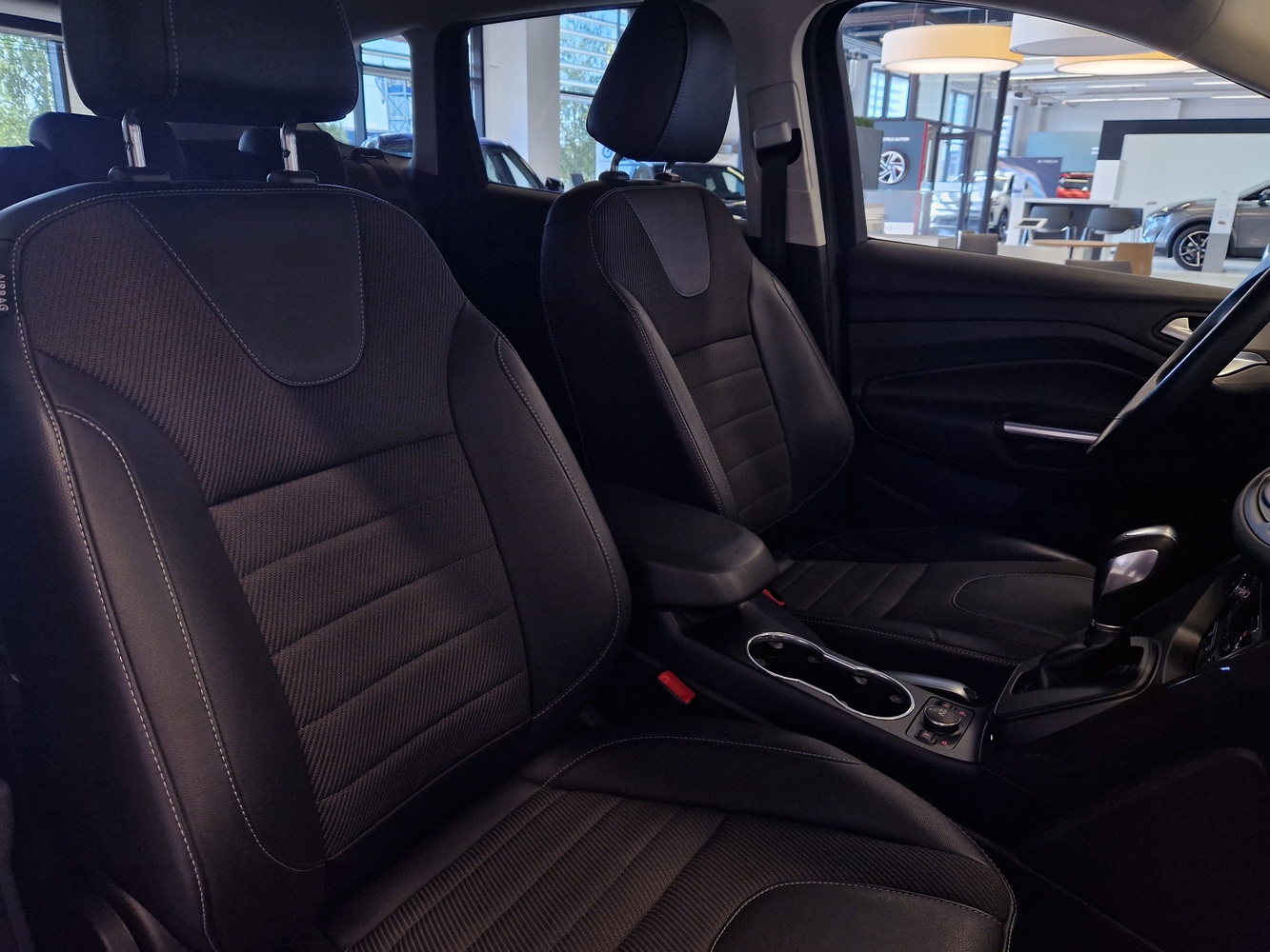 Ford Kuga vaihtoauto