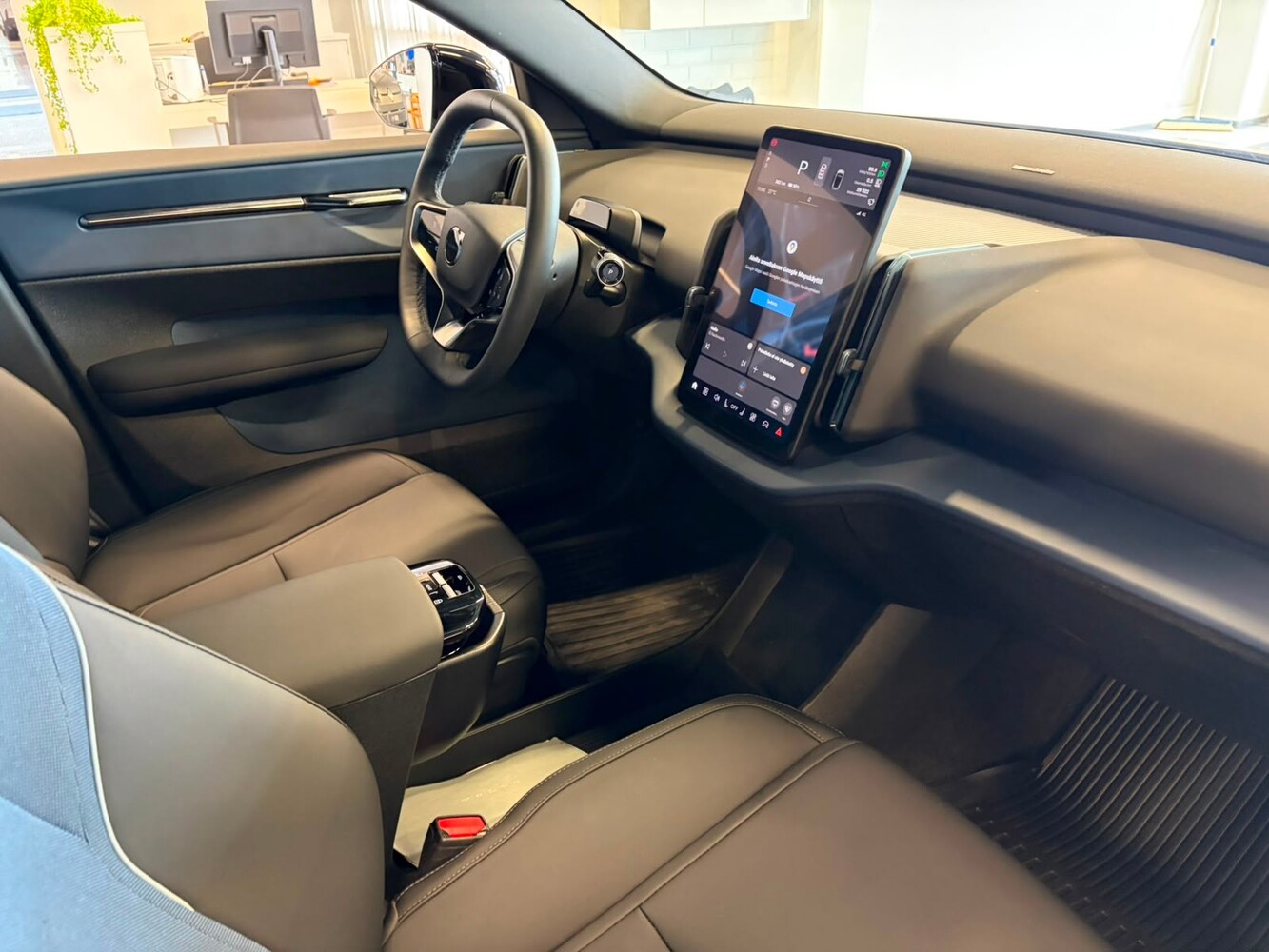 Volvo EX30 vaihtoauto