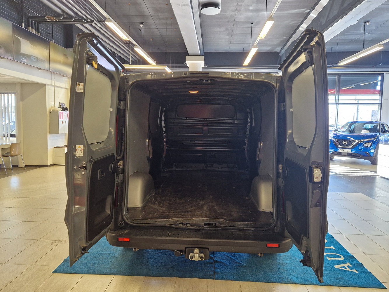 Renault Trafic vaihtoauto