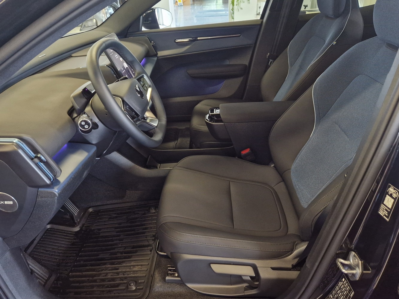 Volvo EX30 vaihtoauto