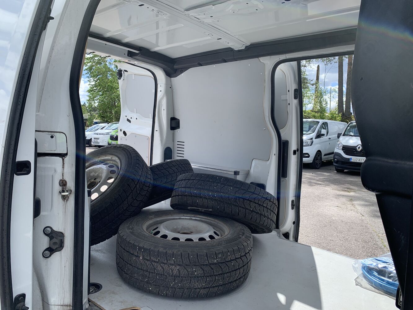 Opel Vivaro vaihtoauto