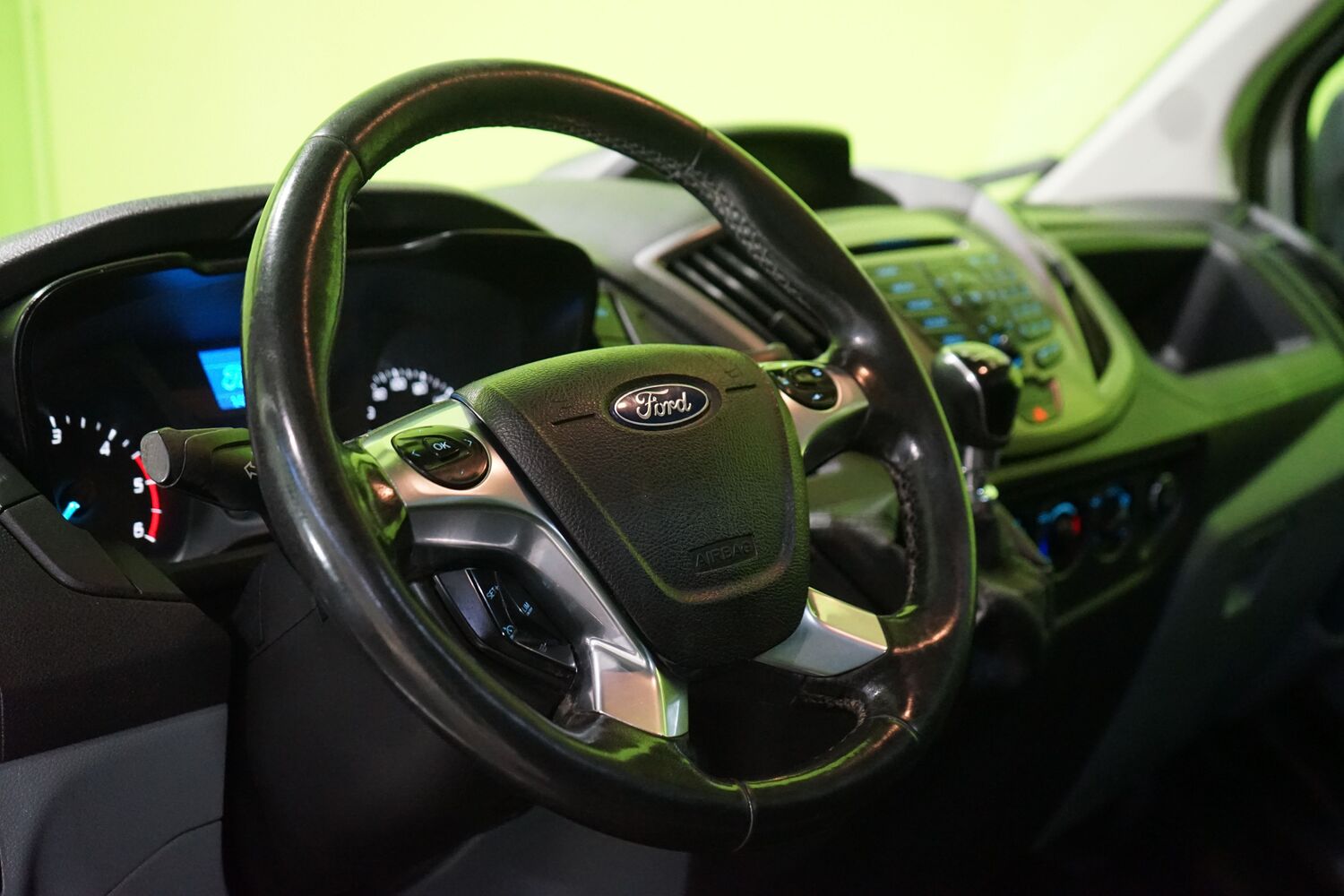 Ford Transit vaihtoauto