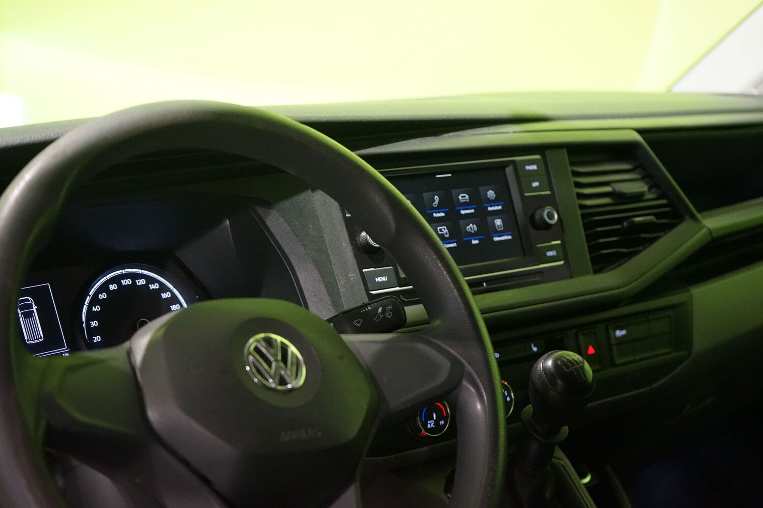Volkswagen Transporter vaihtoauto