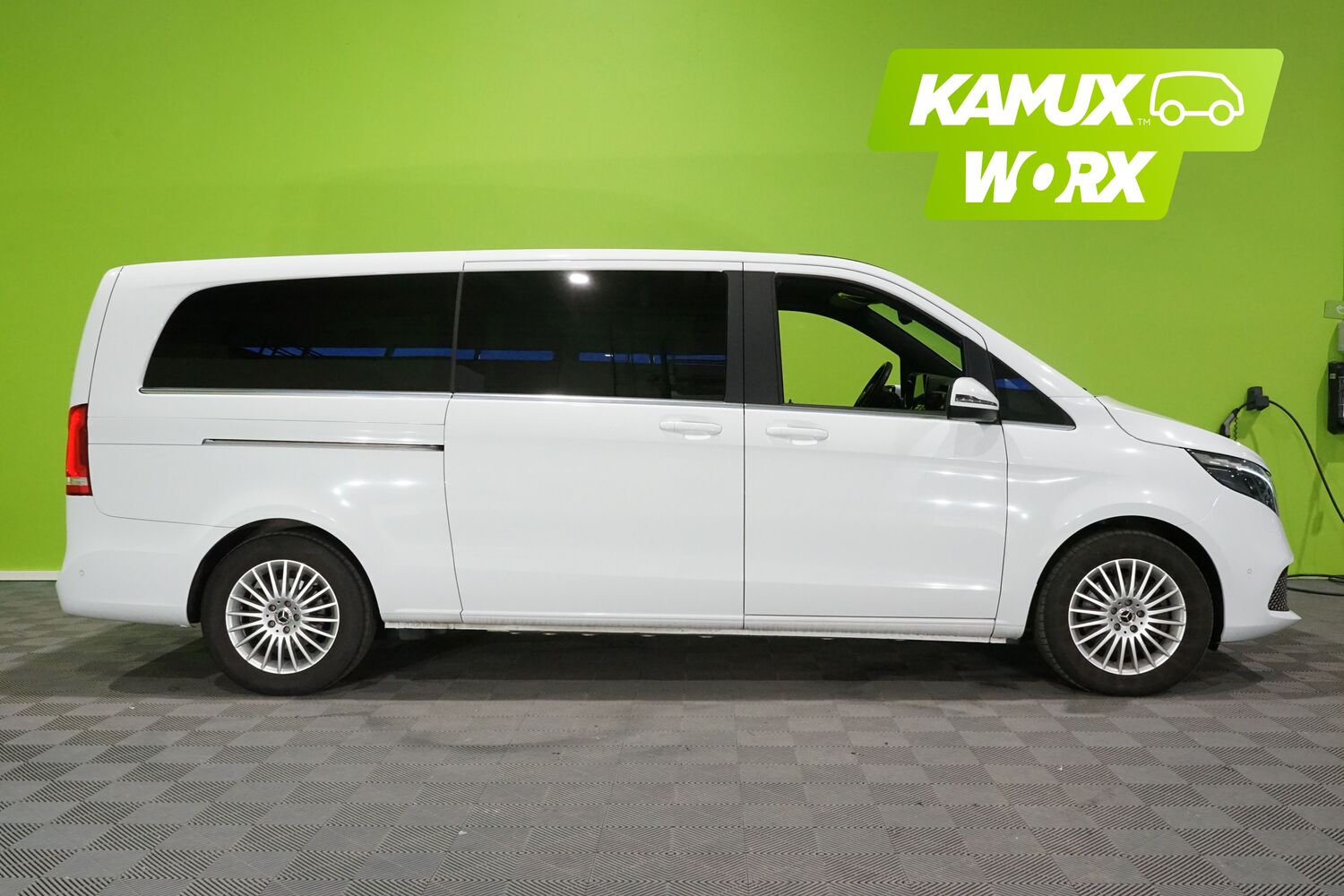 Mercedes-Benz EQV vaihtoauto