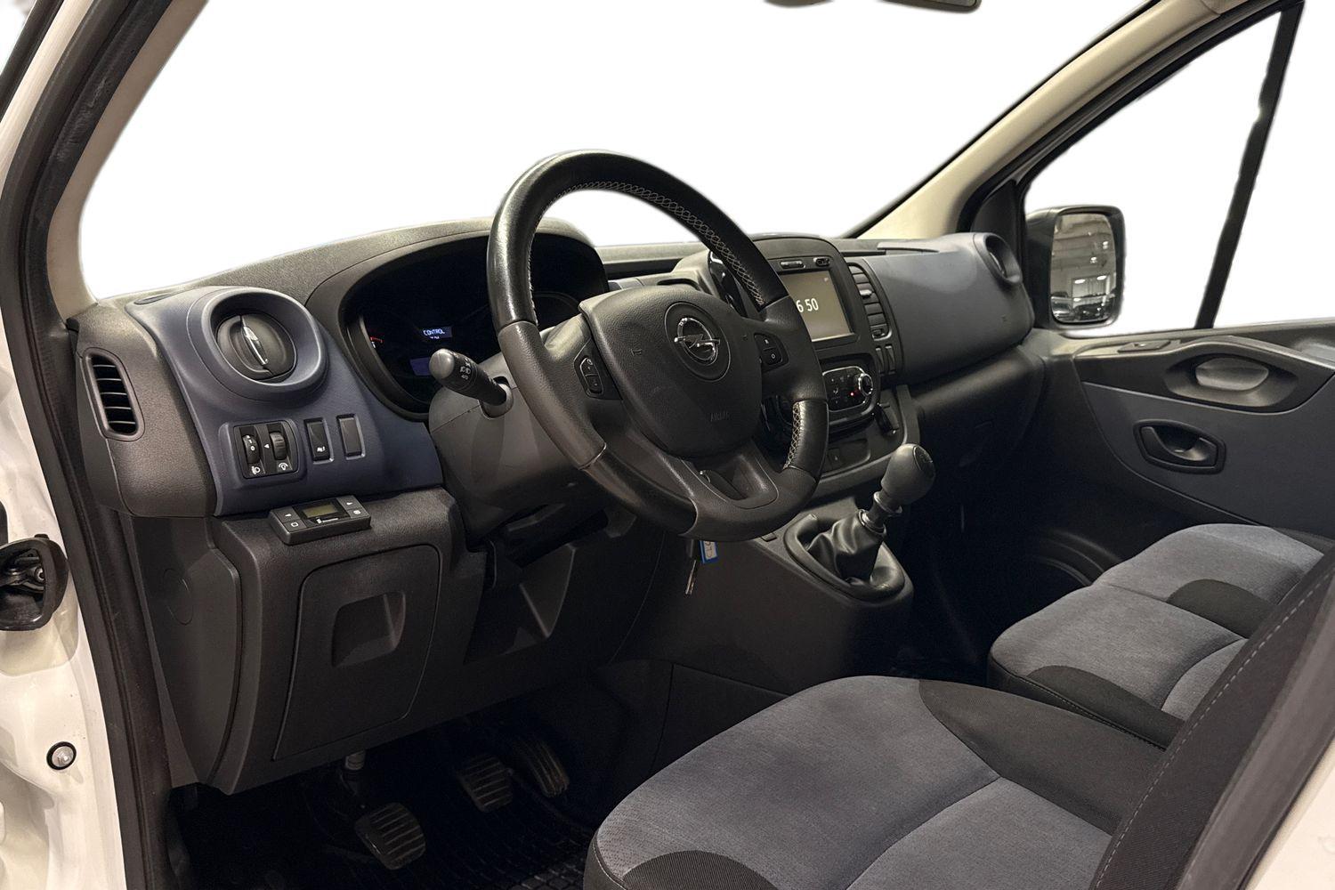 Opel Vivaro vaihtoauto