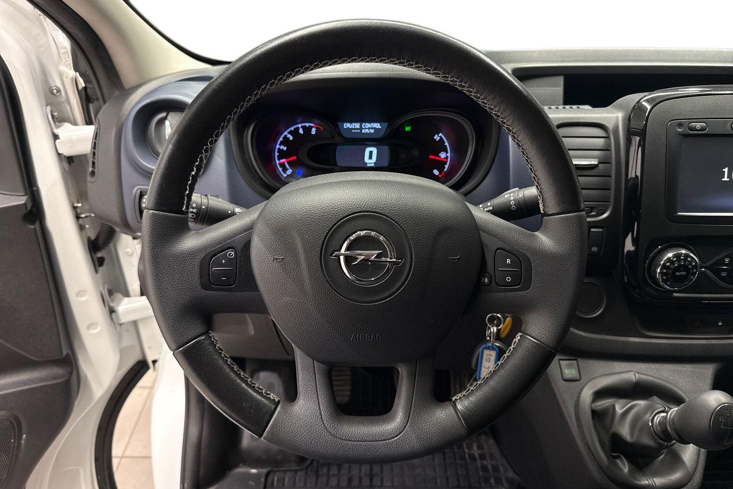 Opel Vivaro vaihtoauto