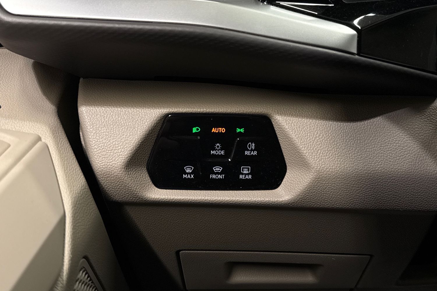 Volkswagen Multivan vaihtoauto