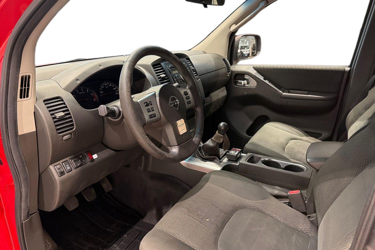 Nissan Navara vaihtoauto