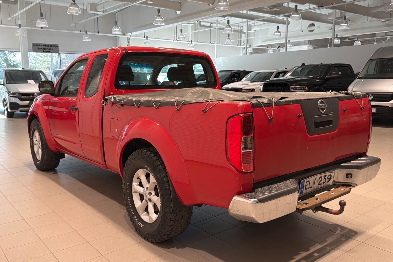 Nissan Navara vaihtoauto