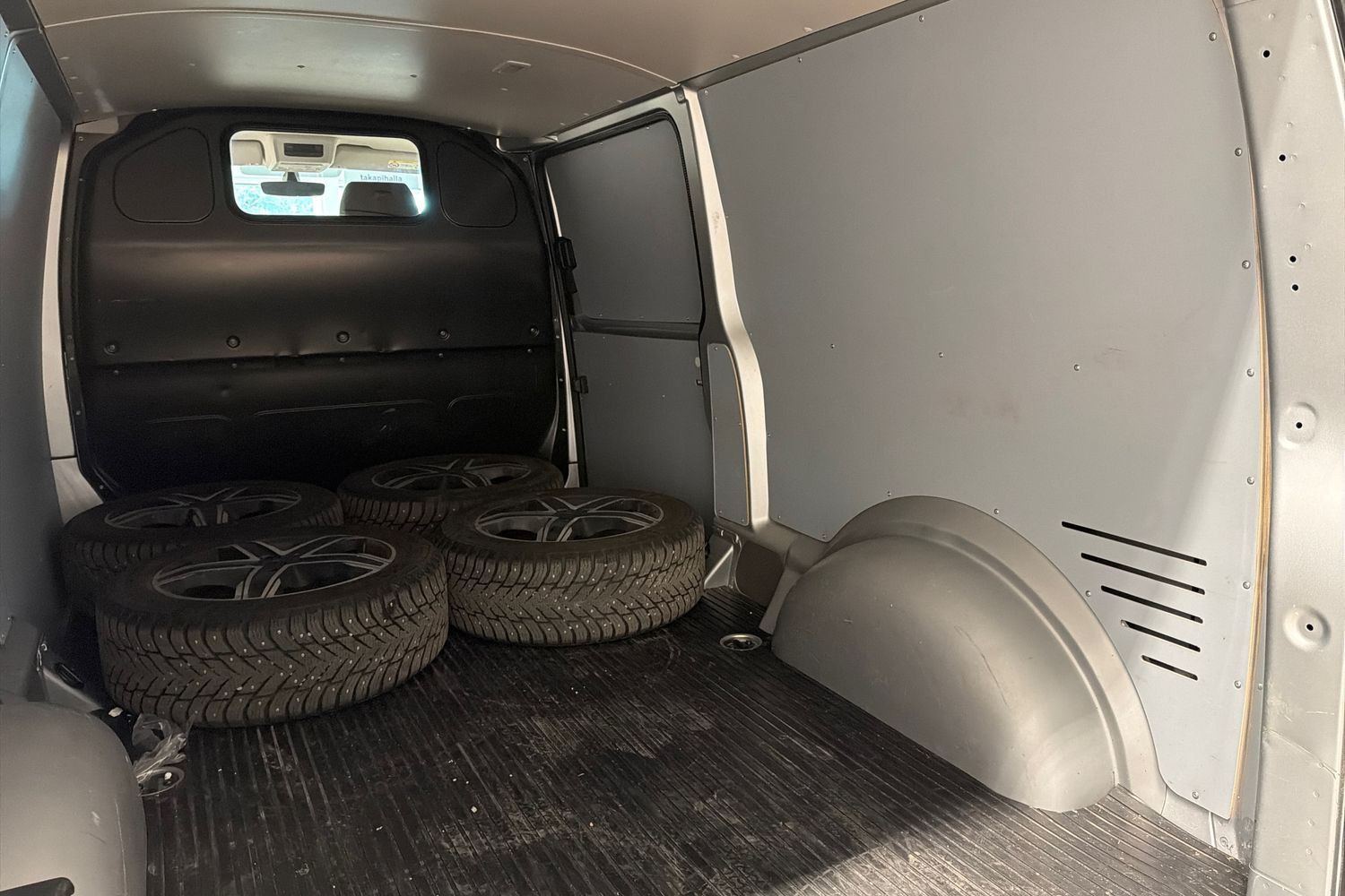 Volkswagen Transporter vaihtoauto