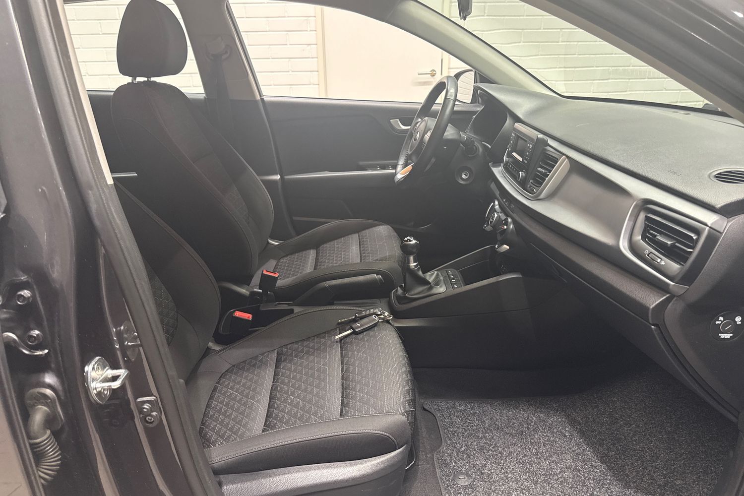 Kia Rio vaihtoauto