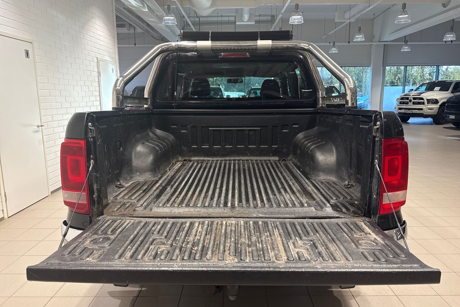Volkswagen Amarok vaihtoauto
