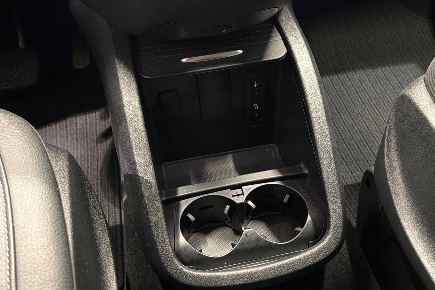 Mercedes-Benz EQV vaihtoauto