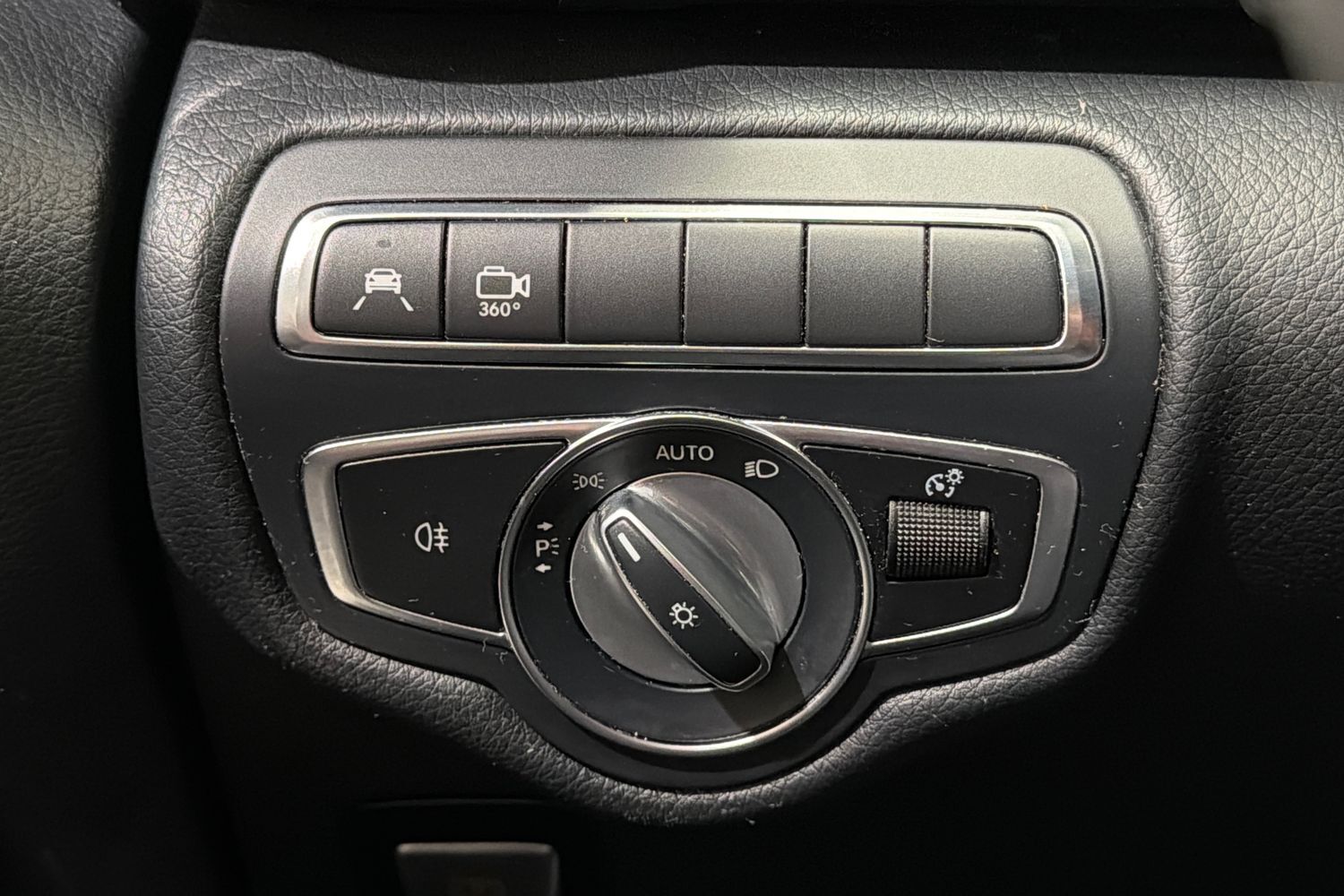 Mercedes-Benz EQV vaihtoauto
