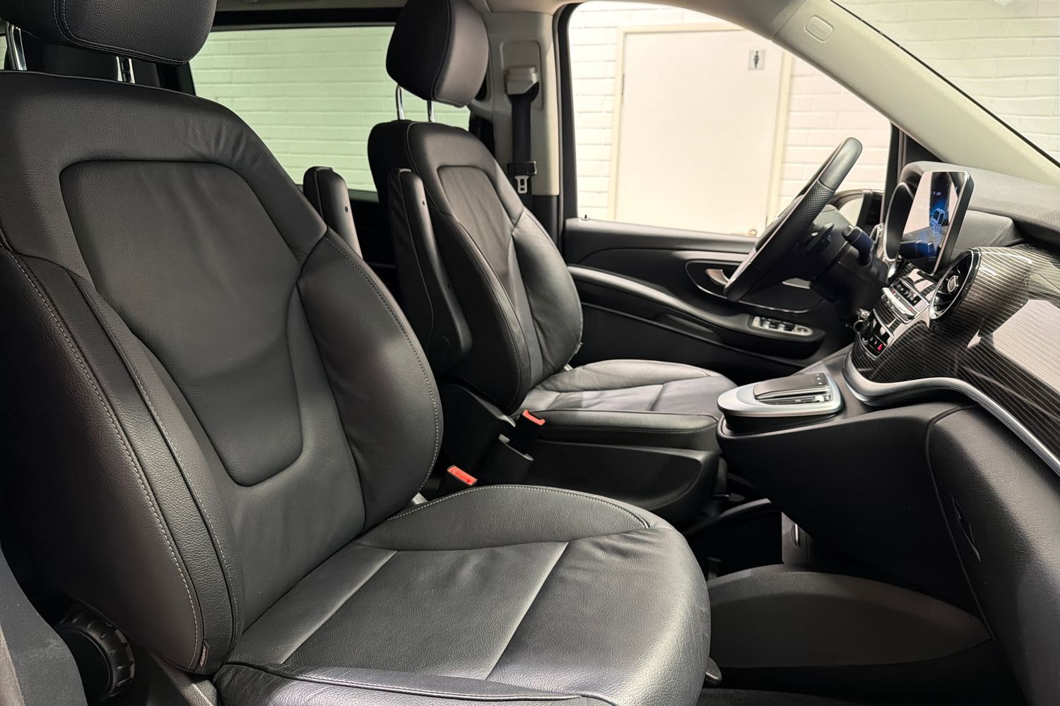 Mercedes-Benz EQV vaihtoauto