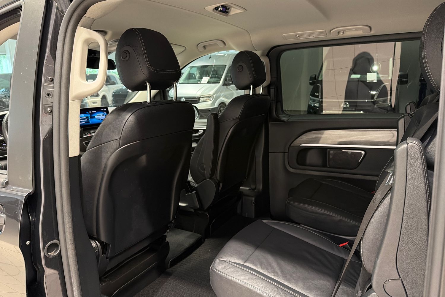 Mercedes-Benz EQV vaihtoauto