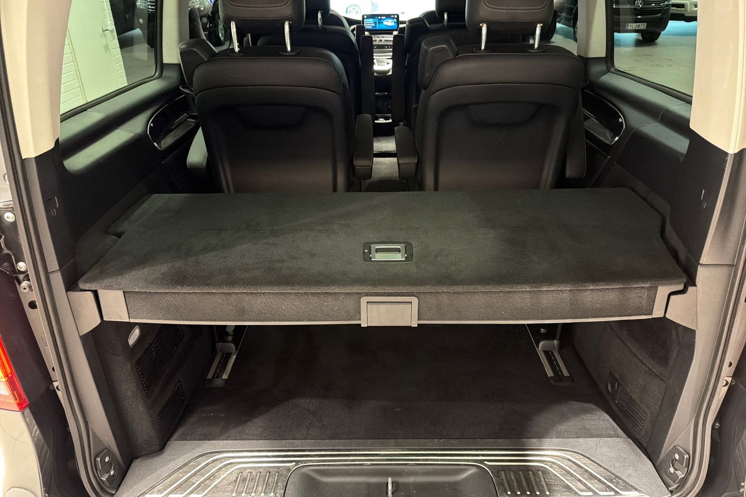 Mercedes-Benz EQV vaihtoauto