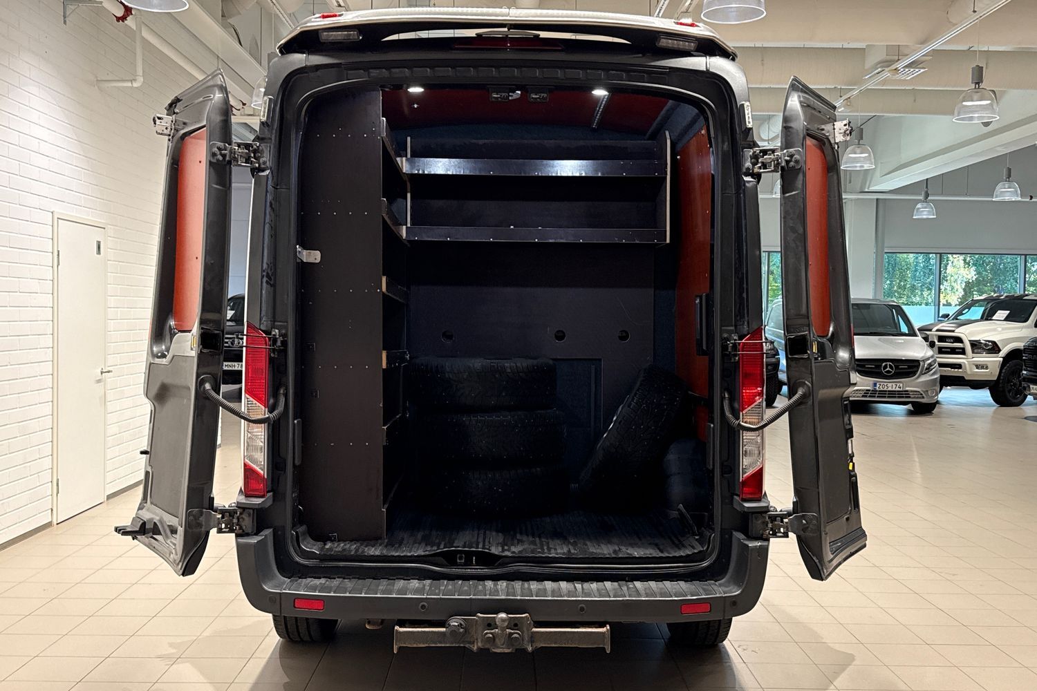 Ford Transit vaihtoauto