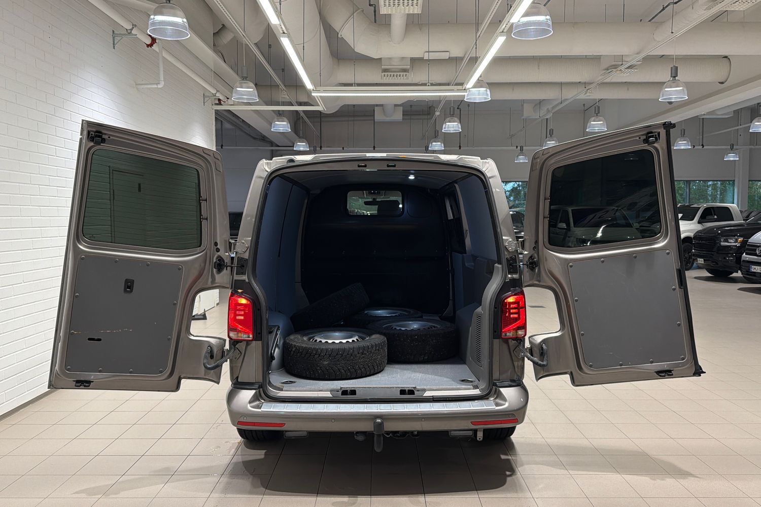 Volkswagen Transporter vaihtoauto