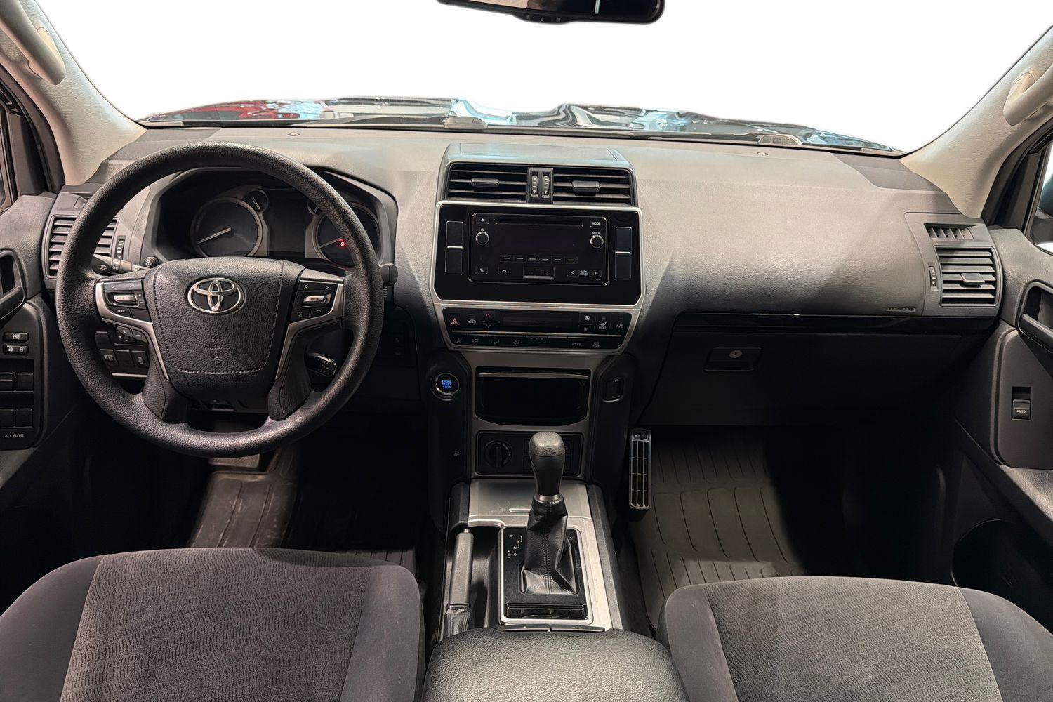 Toyota Land Cruiser vaihtoauto