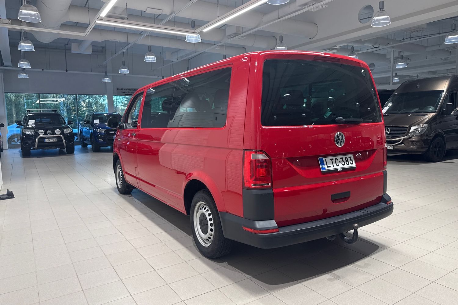 Volkswagen Transporter vaihtoauto
